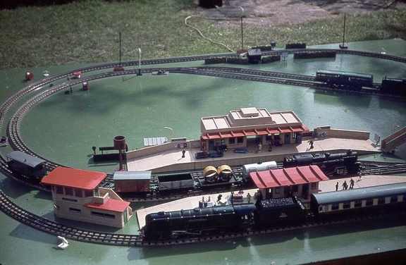 1.025 Hornby Model Railway