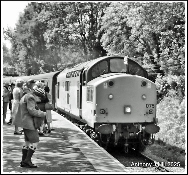 KWVR4 credit Anthony J Hil  edit 800